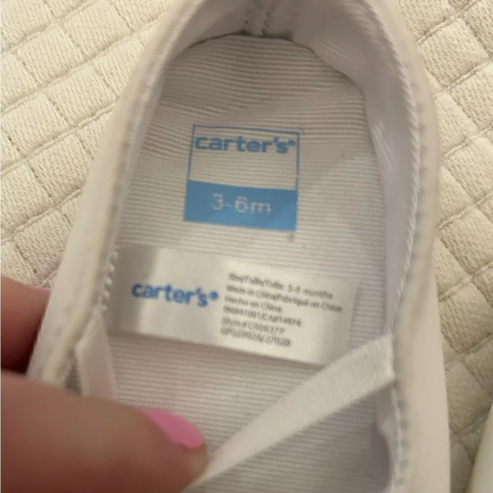 Carters 3-6 mo the all white with flower on toe baby girls crib shoes EUC